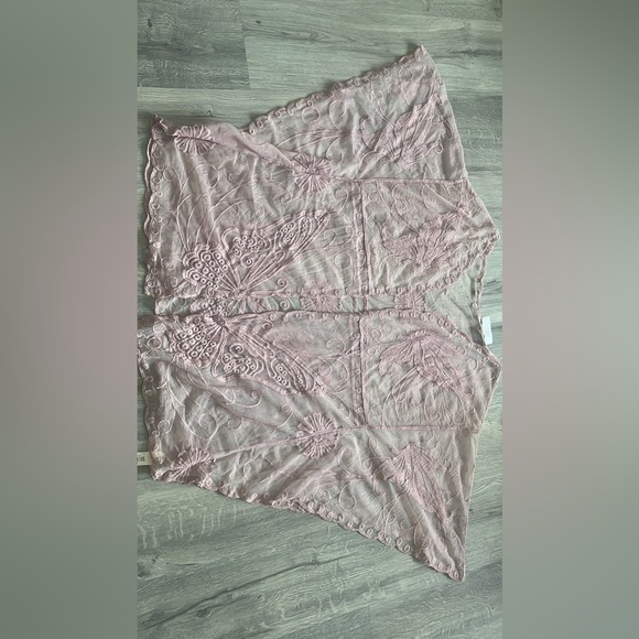 Lace kimono - Picture 1 of 4